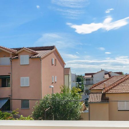 Apartments And Rooms Mladen Vodice Eksteriør billede