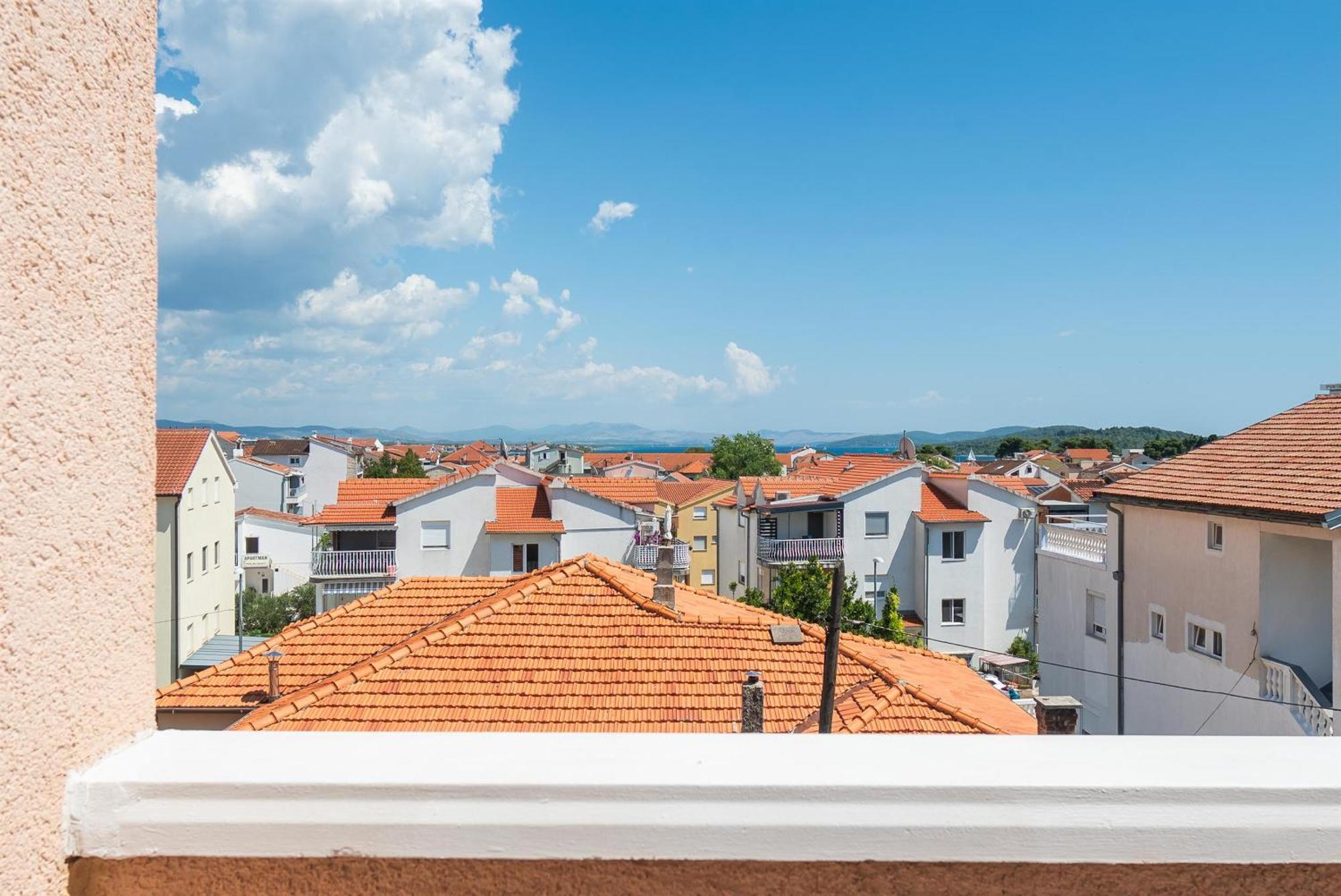 Apartments And Rooms Mladen Vodice Værelse billede